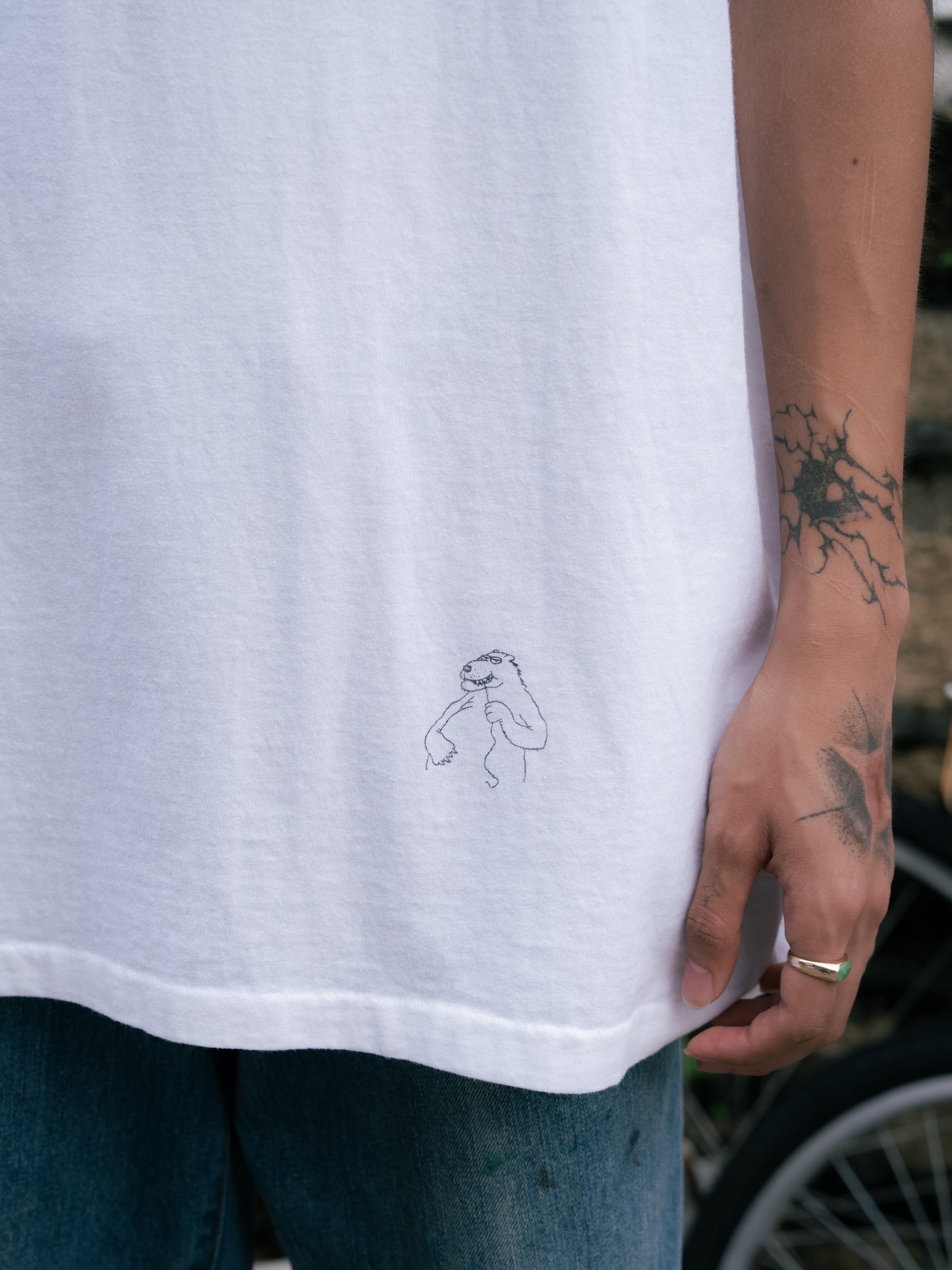 "THE FAR SIDE" Graphic Tee