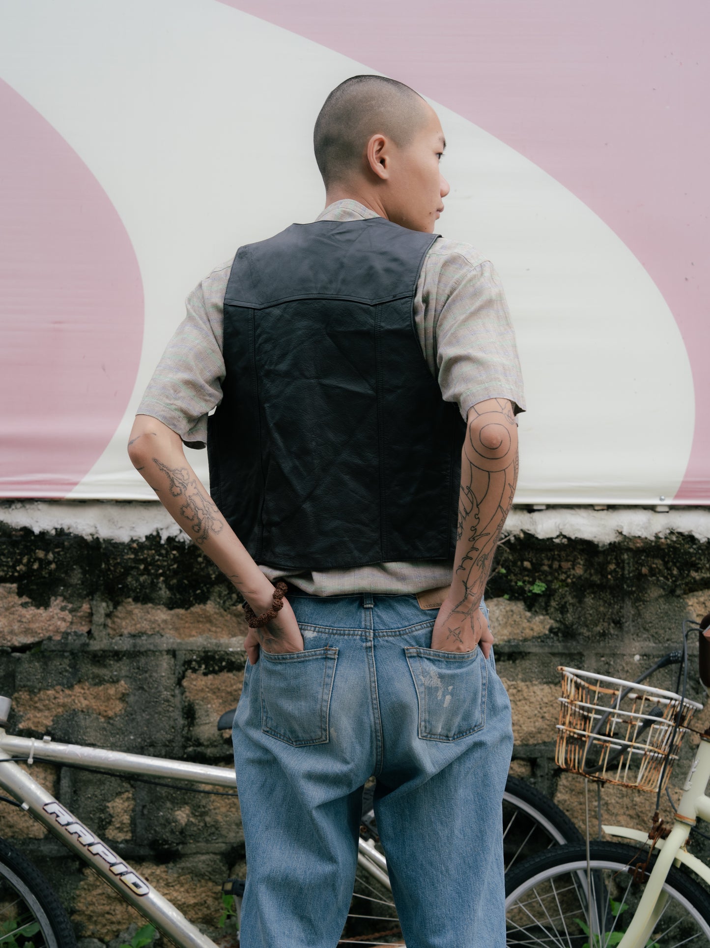 "RENOWN" Stand Collar Short Sleeve Shirt
