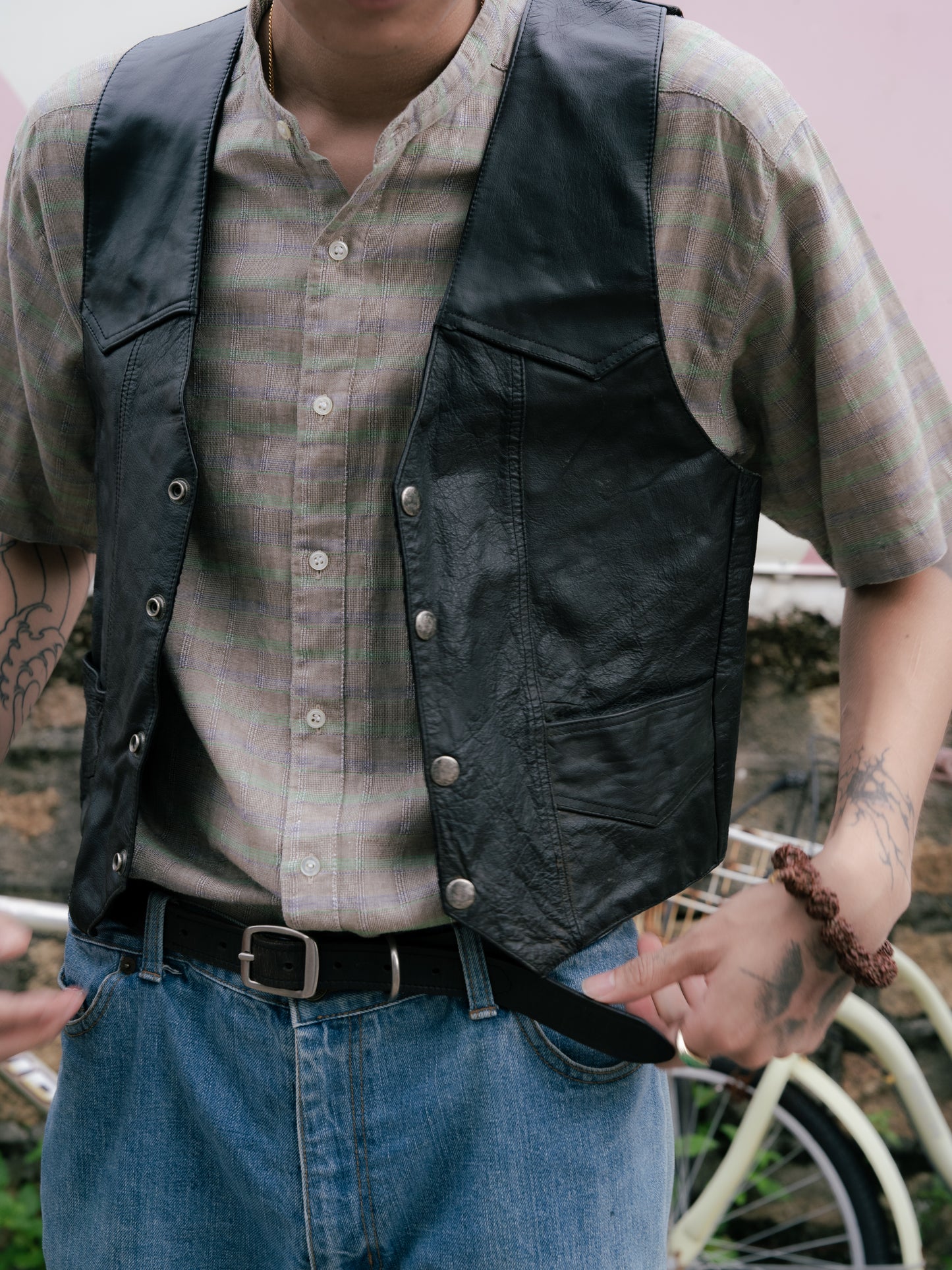 "RENOWN" Stand Collar Short Sleeve Shirt