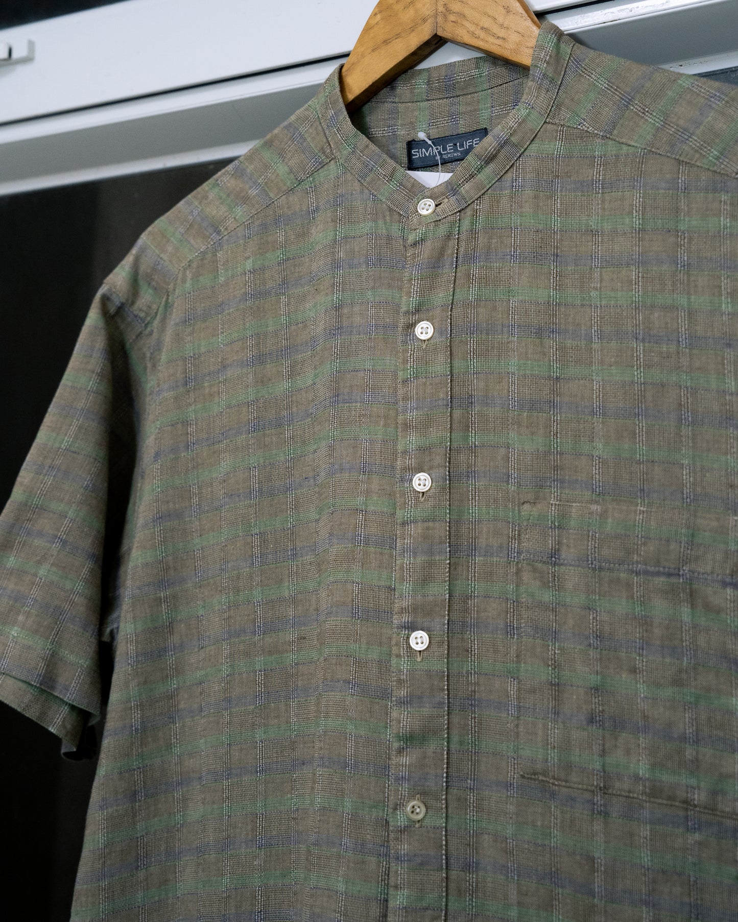 "RENOWN" Stand Collar Short Sleeve Shirt
