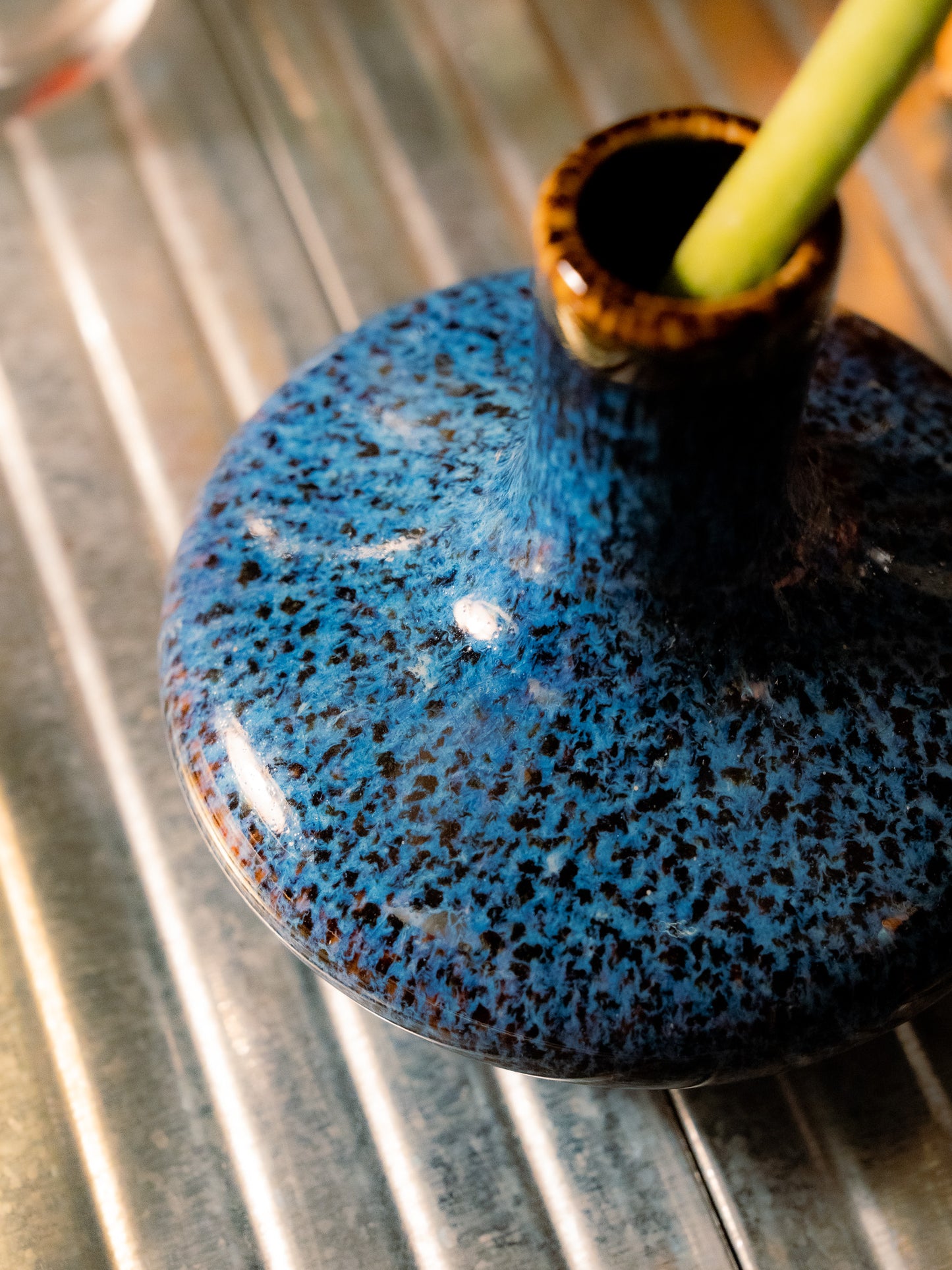 Showa Era Blue Flambé Glaze Bud Vase 藍窯變結晶釉 一輪挿し 花器