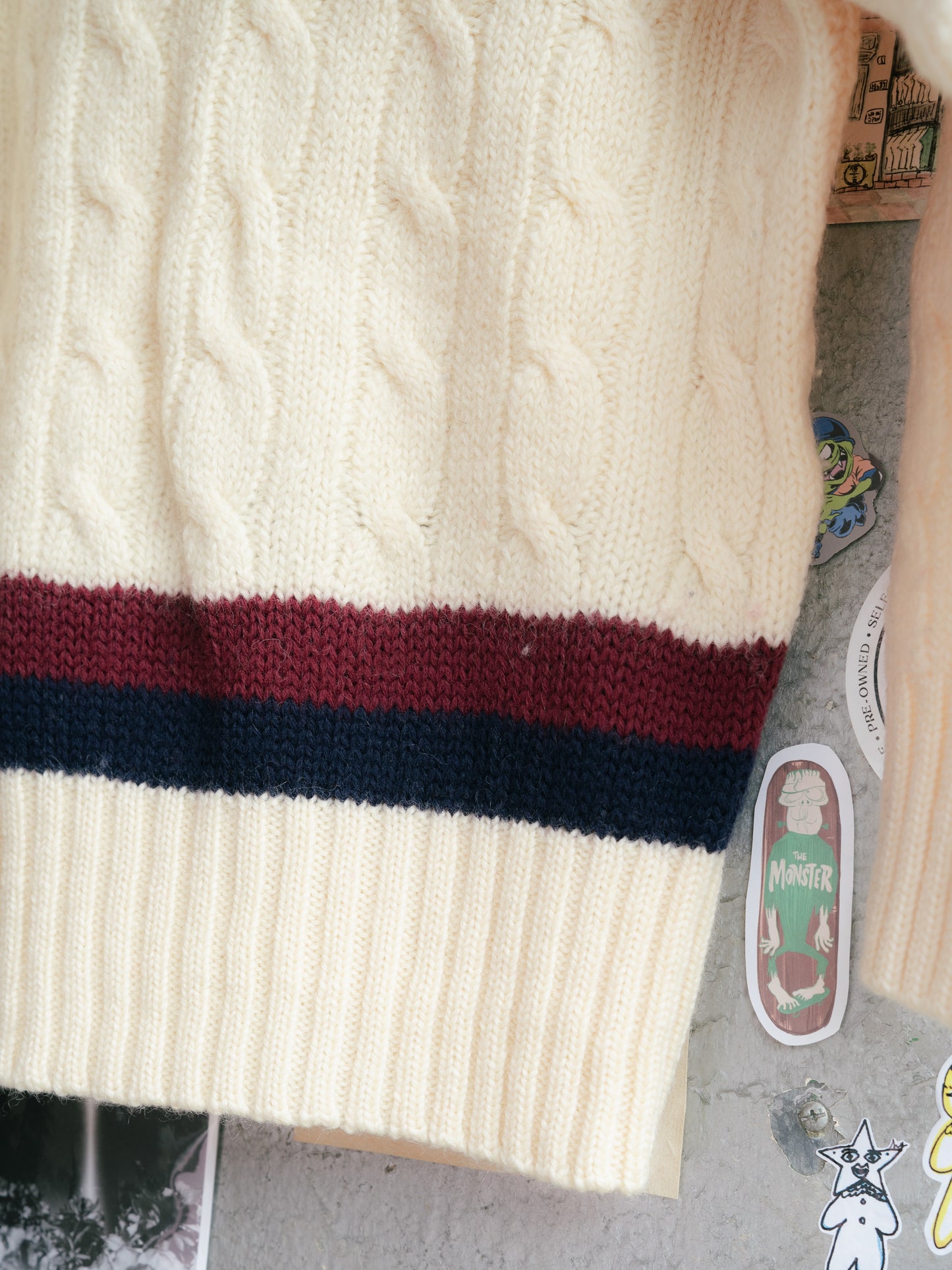 1980s "ALAN PAINE" V-Neck Wool Sweater