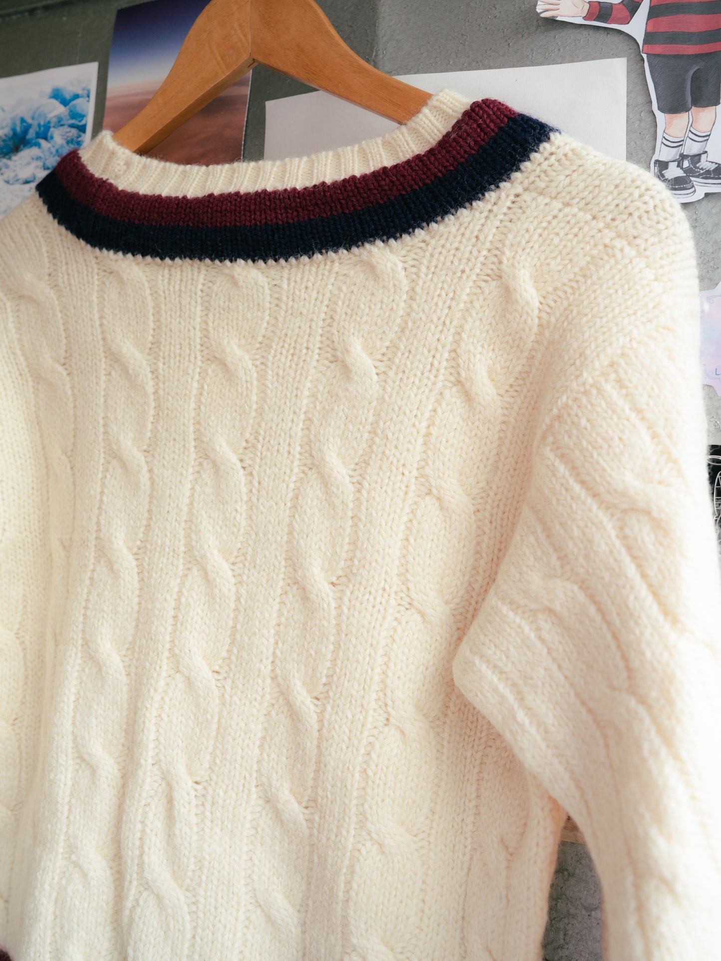 1980s "ALAN PAINE" V-Neck Wool Sweater