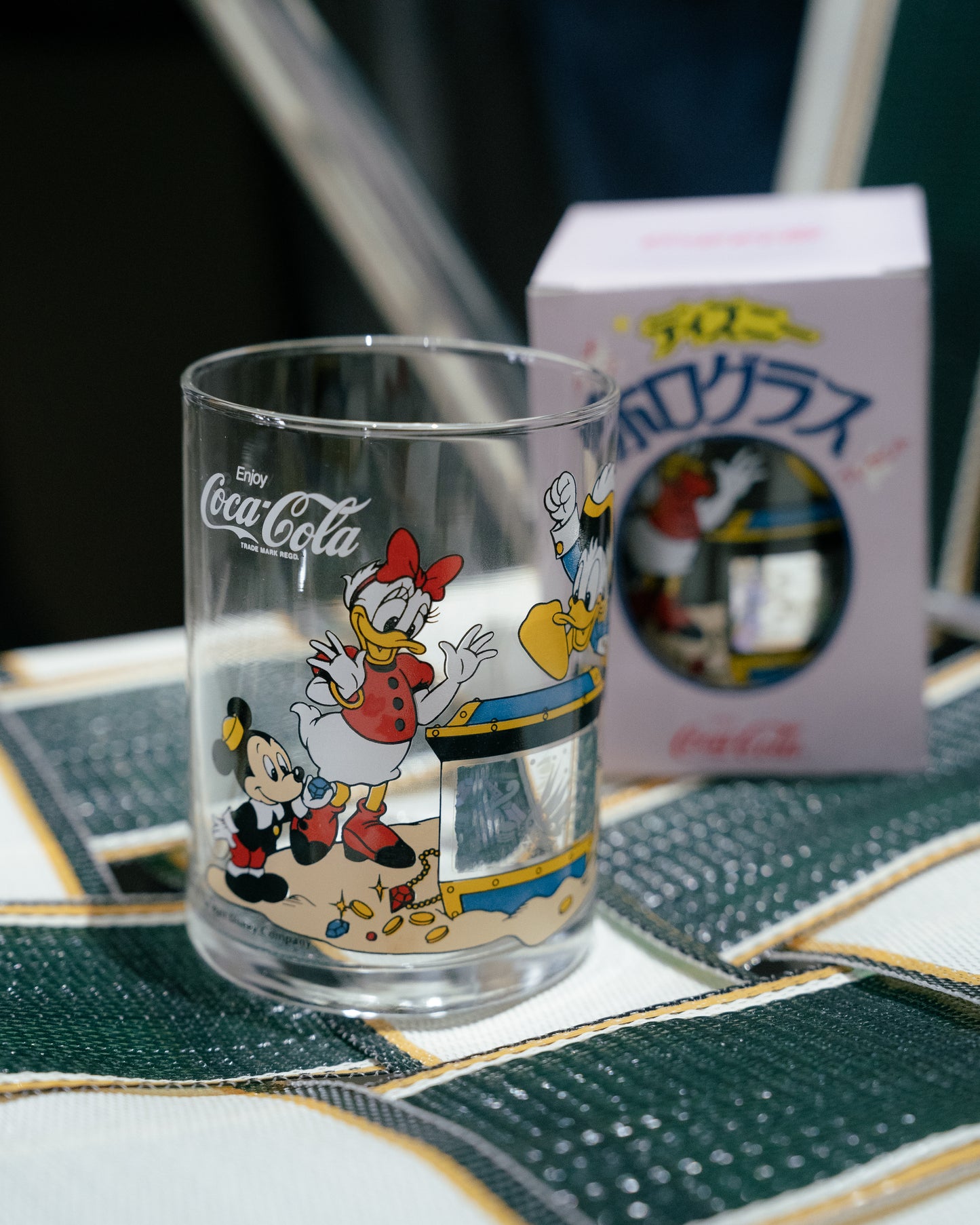 コカ・コーラ x ディズニー トレジャーズ ガラスカップ(箱付き)