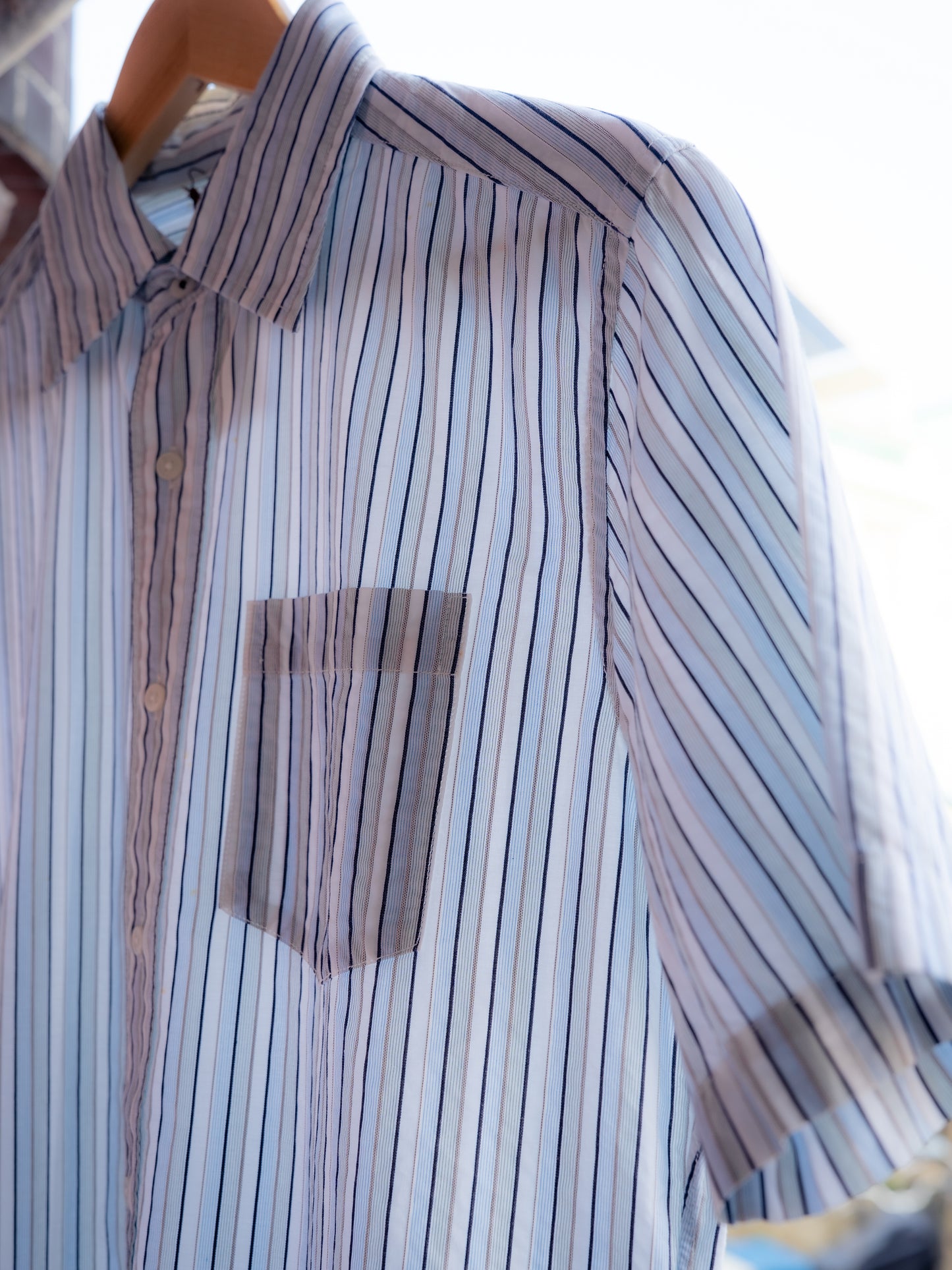 "INTERMEZZO" Striped Button-Up Shirt