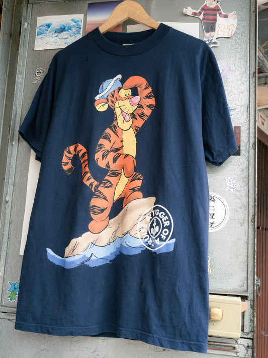 Late 1990s "JERRY LEIGH ENTERTAINMENT APPAREL" Disney A Tigger Of A Cruise Tee