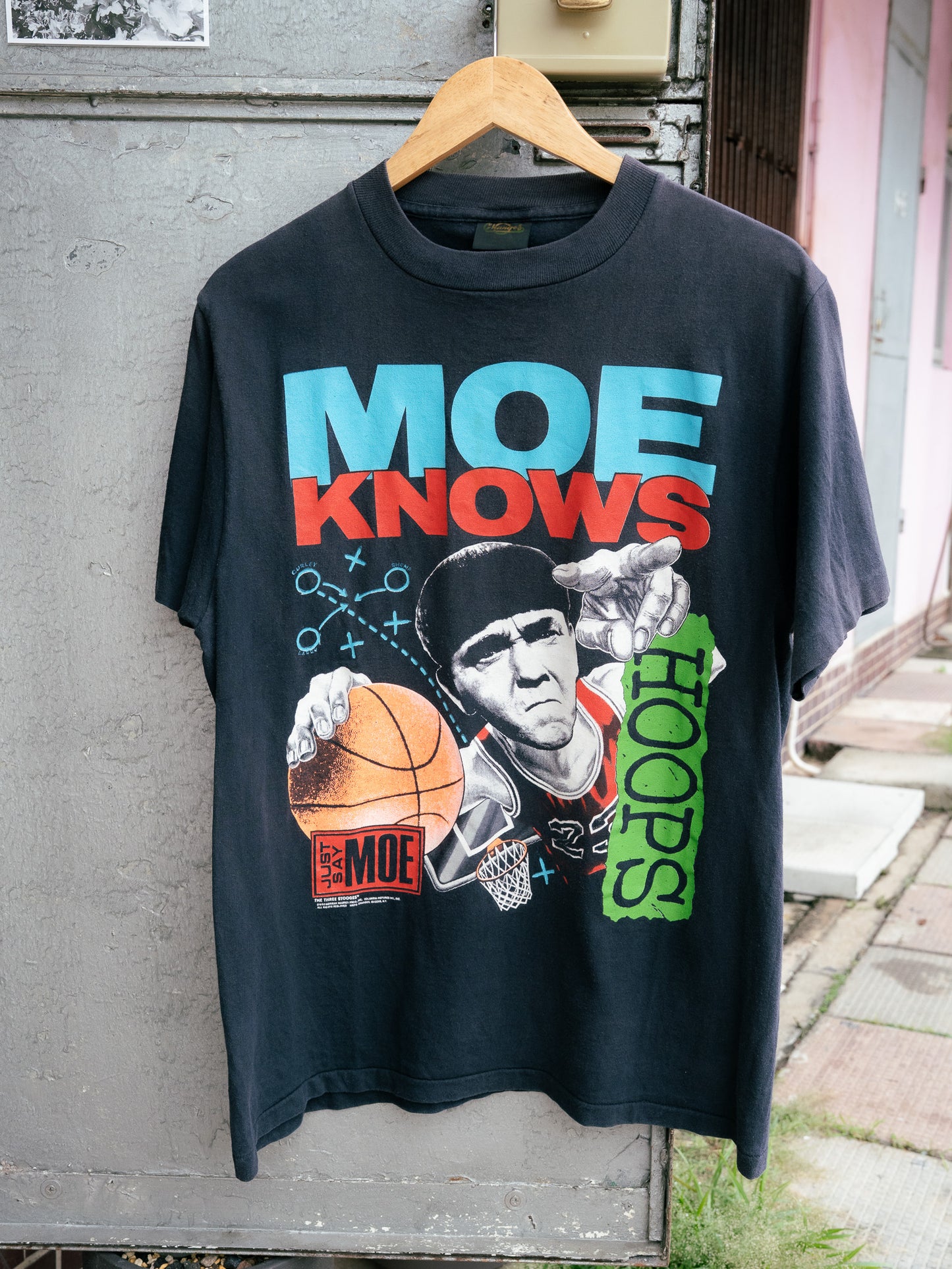 Early 1990s "CHANGES" The Three Stooges Moe Knows Hoops Tee