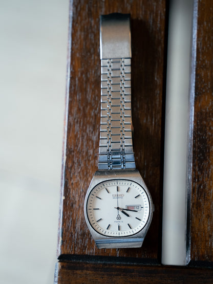 1979 SEIKO Type II Quartz 7123-5030 A JDM Day-Date Watch