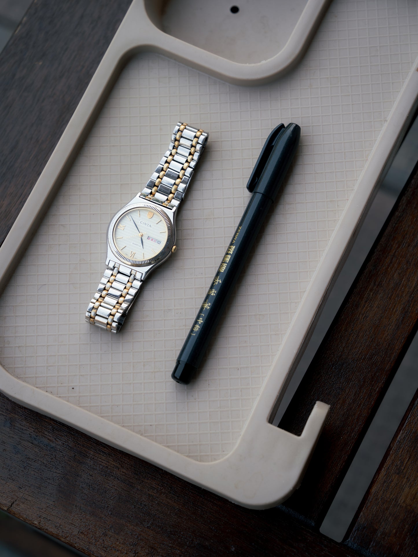 2000s "CINTA" Classic Quartz Watch