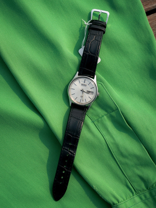 1982 SEIKO QUARTZ Day-Date 6923-7000 Watch