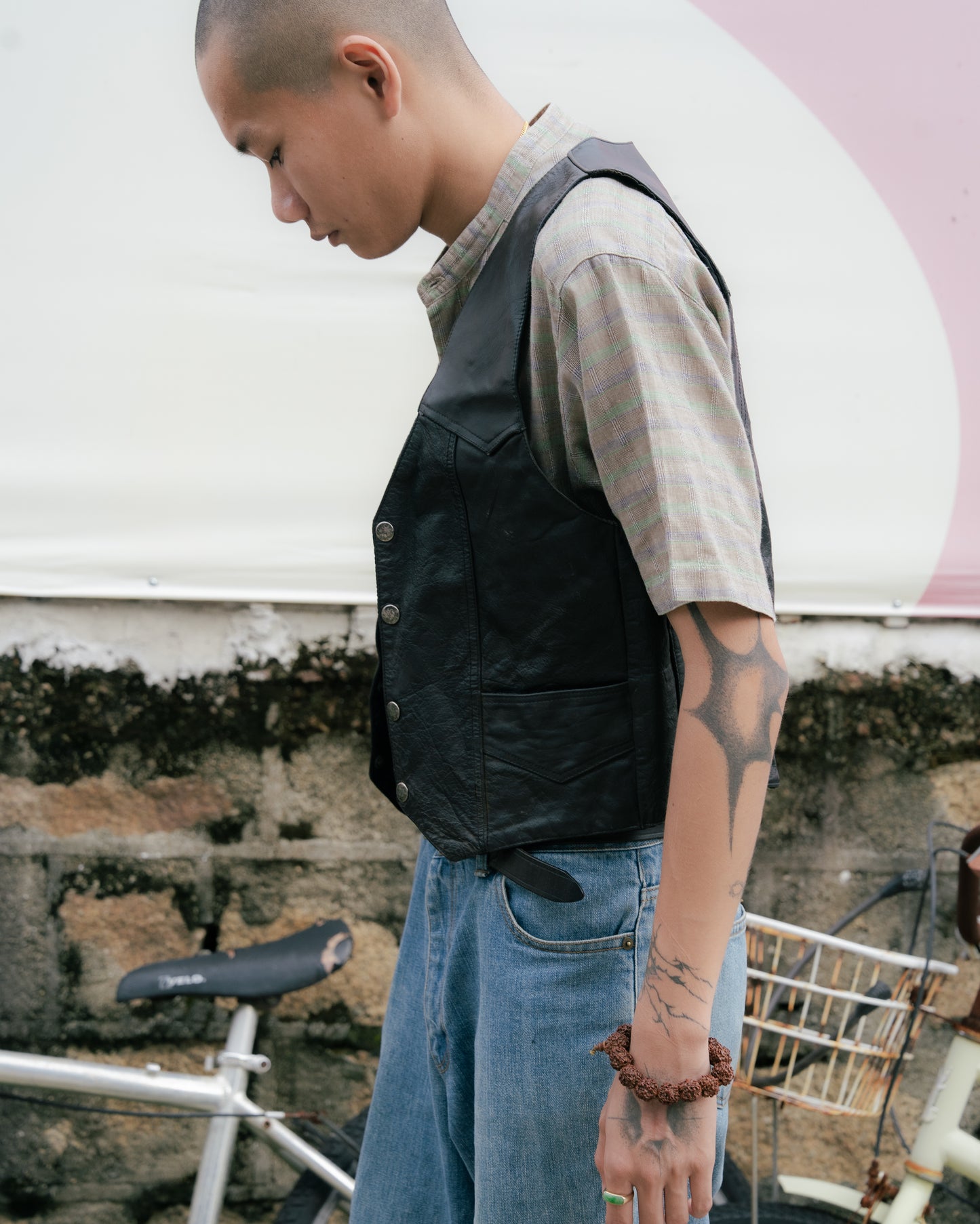 "RENOWN" Stand Collar Short Sleeve Shirt