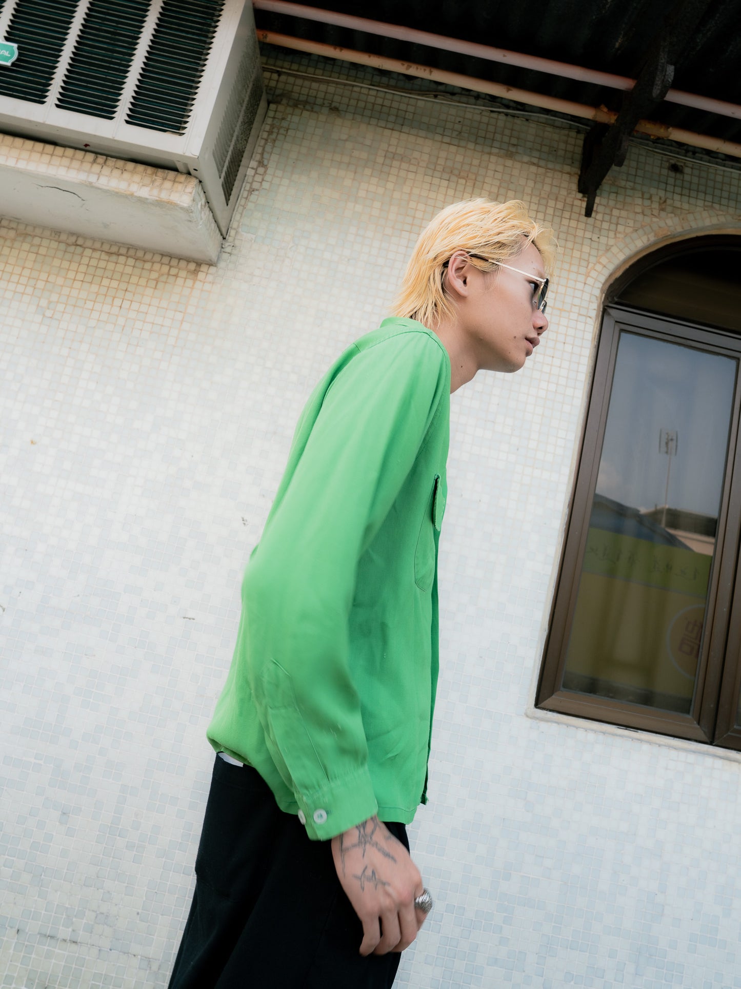 1950s "FLAMINGO SPORTSWEAR" Rayon Gabardine Loop Collar Shirt