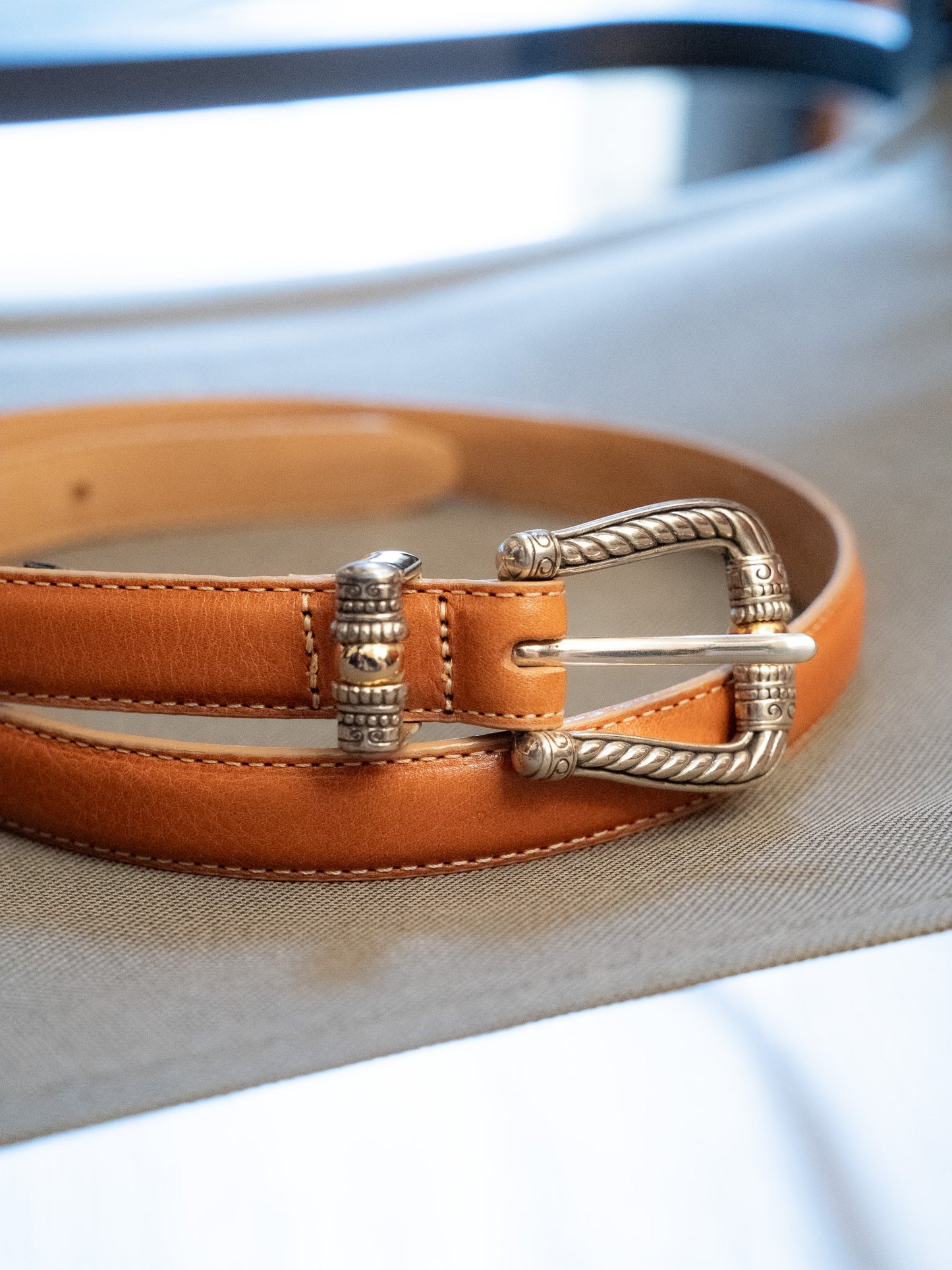 2000s "BRIGHTON" B10016 Cabal Buckle Slim Leather Belt
