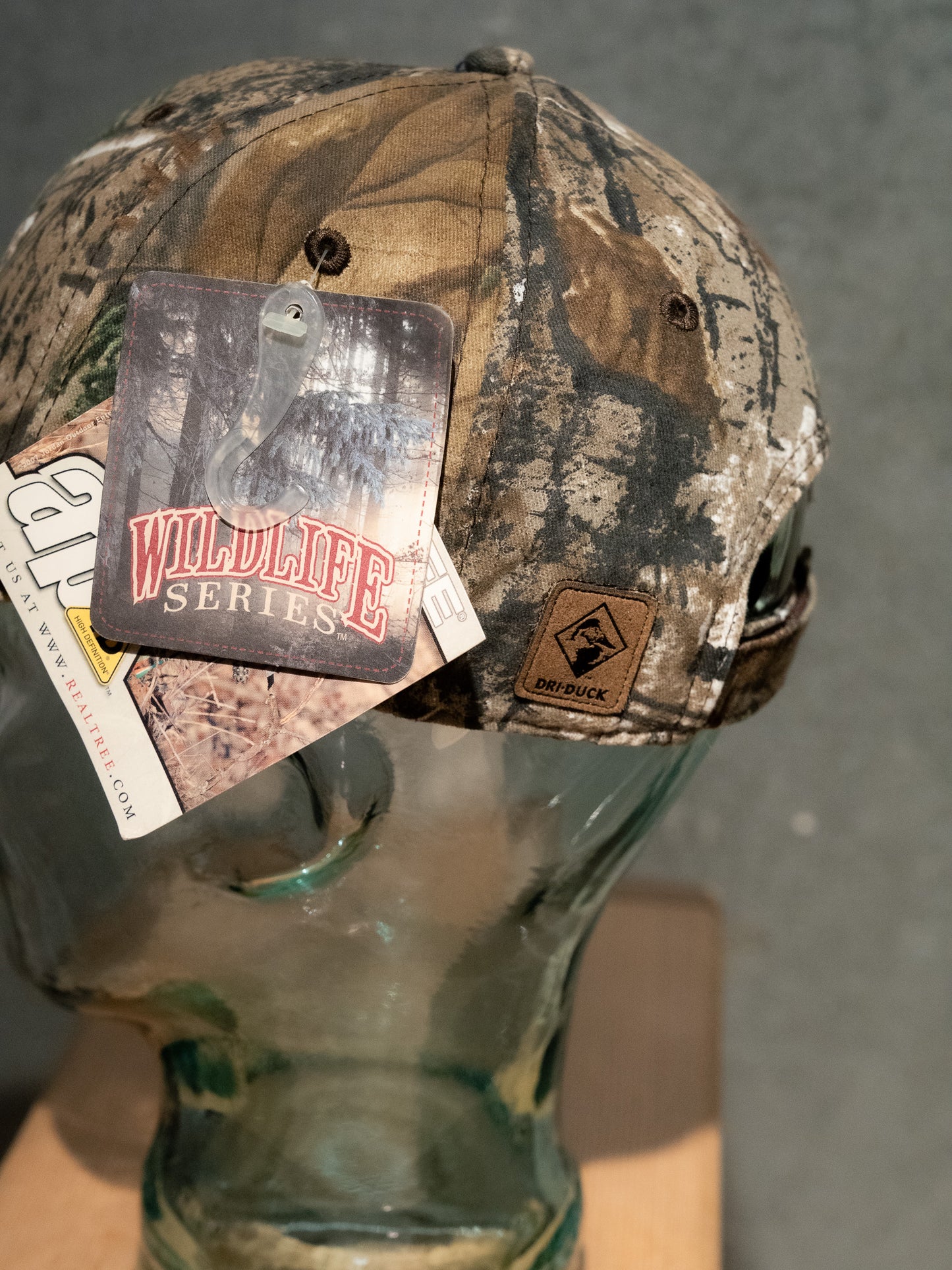 2006 "DRI-DUCK" Ventek Wildlife Series RealTree AP Camo Cap - NOS