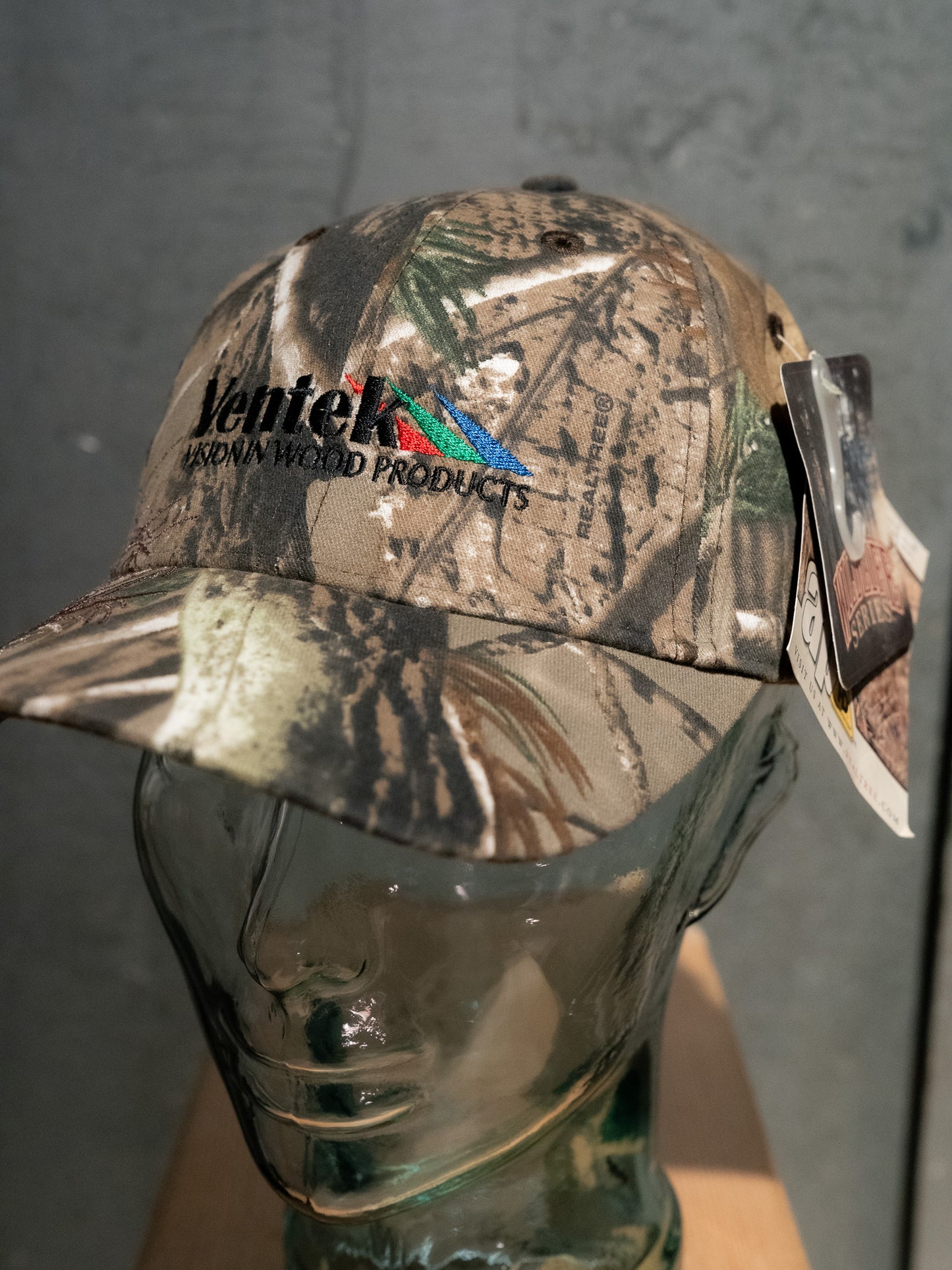 2006 "DRI-DUCK" Ventek Wildlife Series RealTree AP Camo Cap - NOS