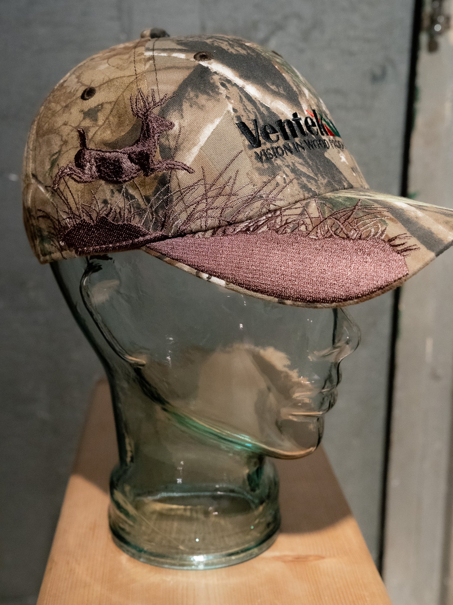 2006 "DRI-DUCK" Ventek Wildlife Series RealTree AP Camo Cap - NOS