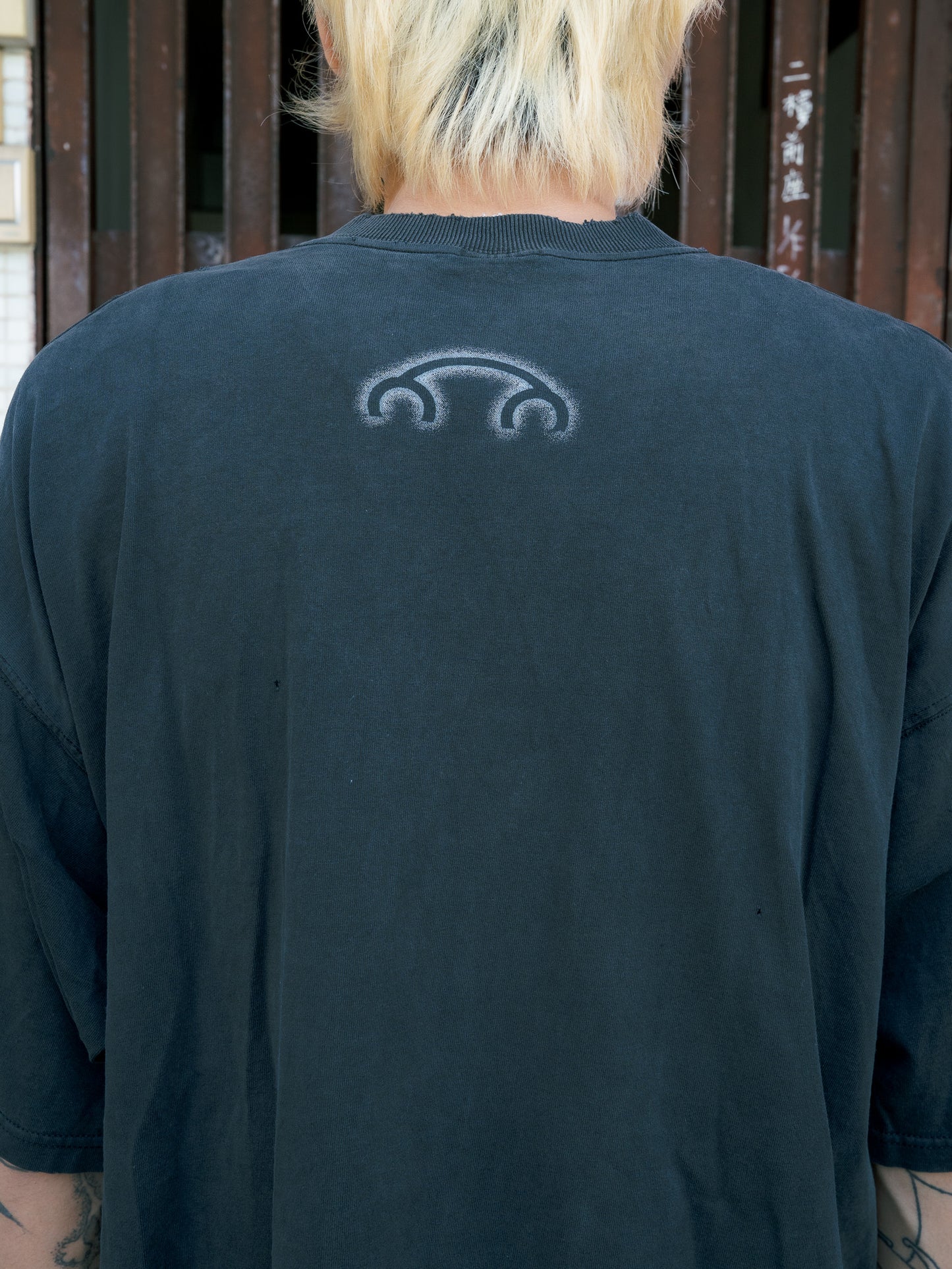 1998 "FRUIT OF THE LOOM" Volkswagen Beetle Promo Tee