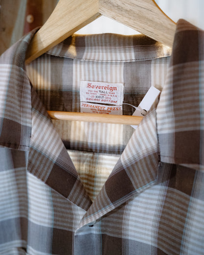 1960-70s “SOVEREIGN” Permanent Press Button-Up Short Sleeve Shirt