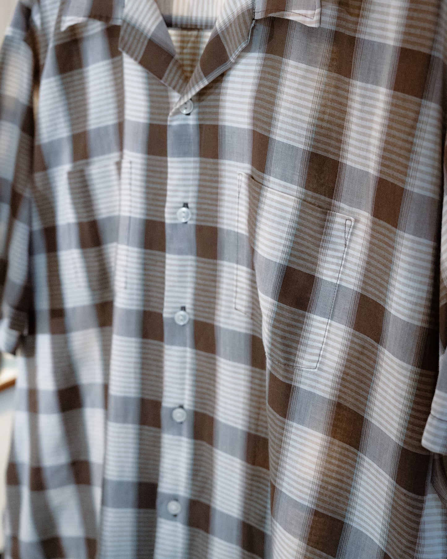 1960-70s “SOVEREIGN” Permanent Press Button-Up Short Sleeve Shirt