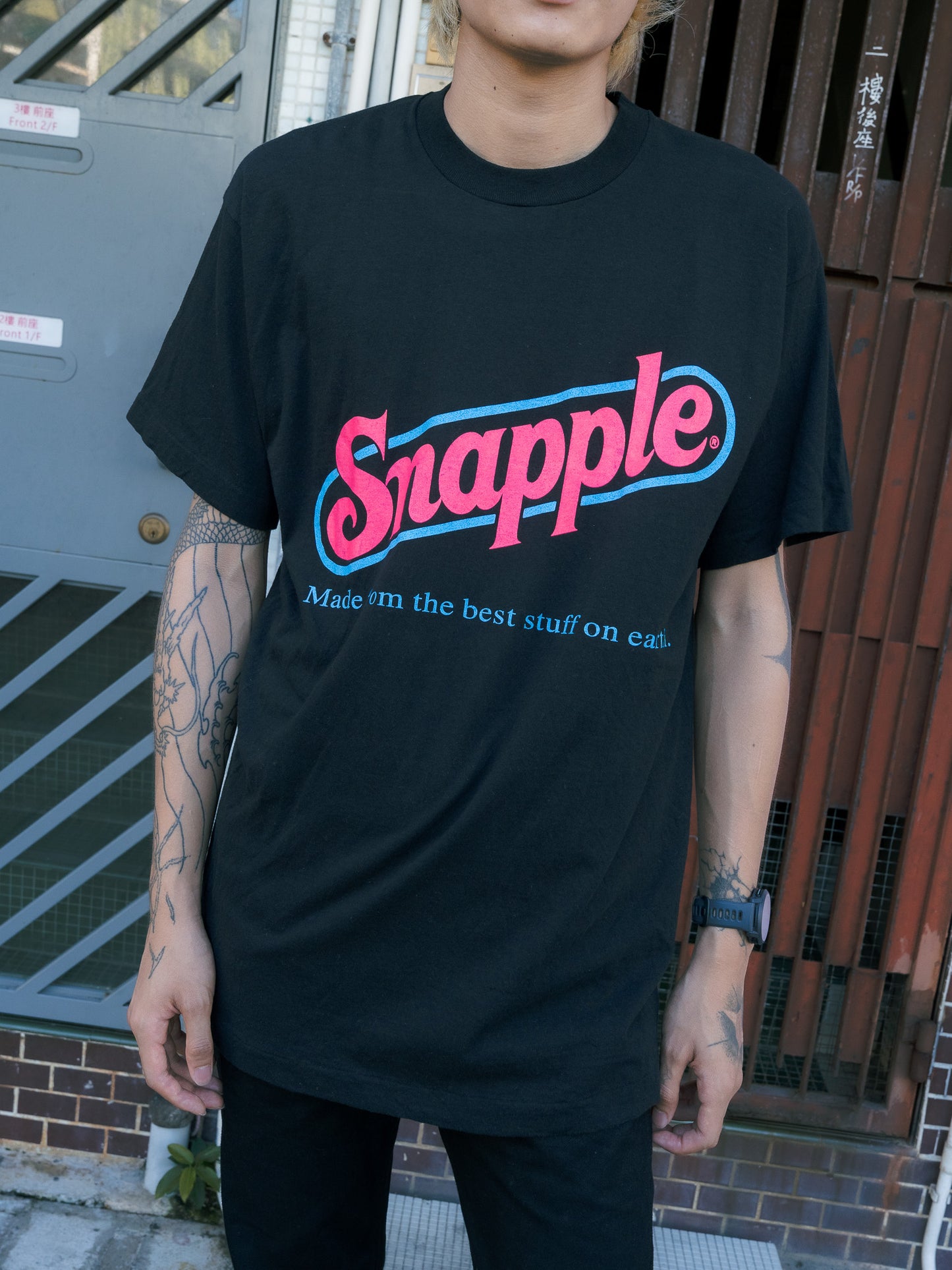 Mid 1990s "FRUIT OF THE LOOM" Snapple Advertising Graphic Tee