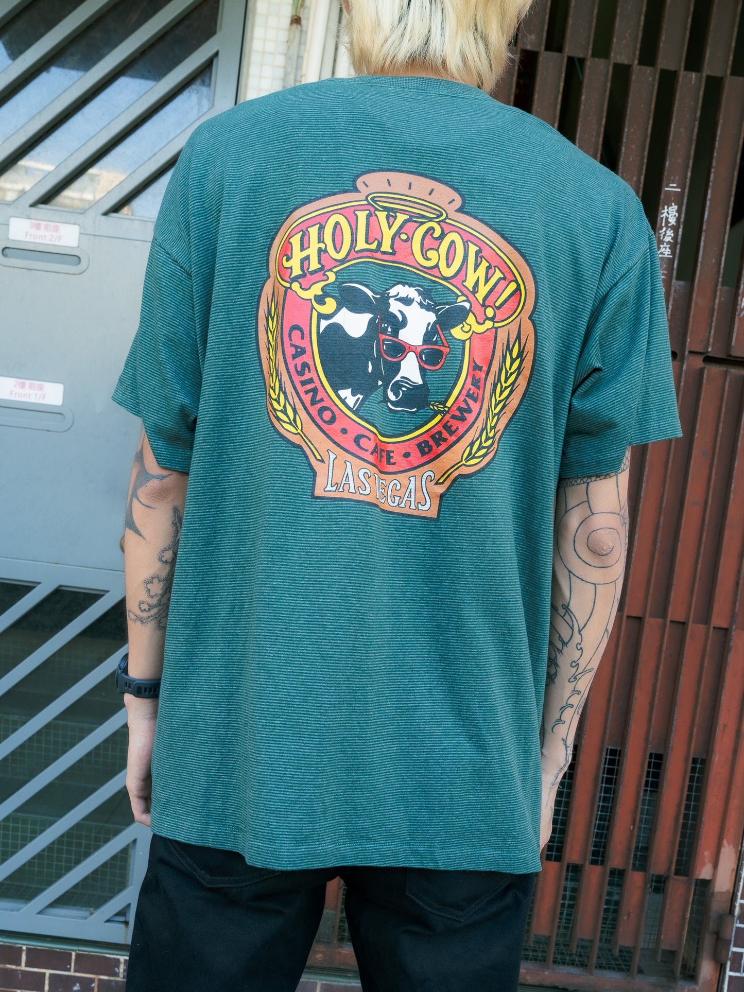 1990s "TENNESSEE RIVER GOLD" Holy Cow Las Vegas Striped Tee