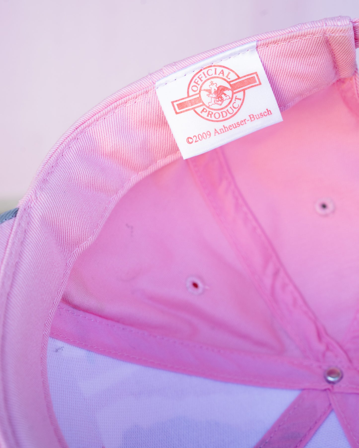 2009 "PARAMOUNT OUTDOORS" BUDWEISER Pink Camo Official Logo Cap