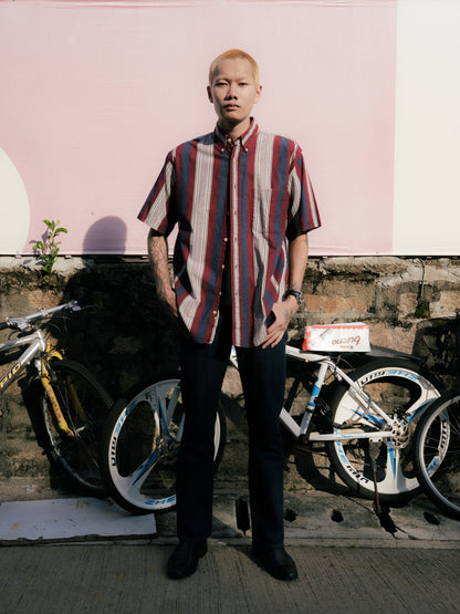 "HONORS" Button-Down Short Sleeve Shirt