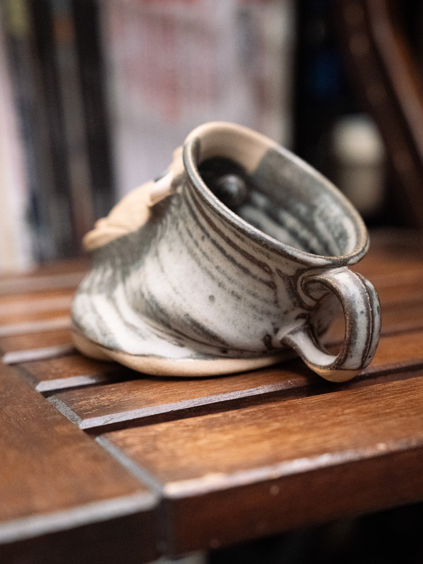 1995 "MUGGINS" Pottery Face Mug