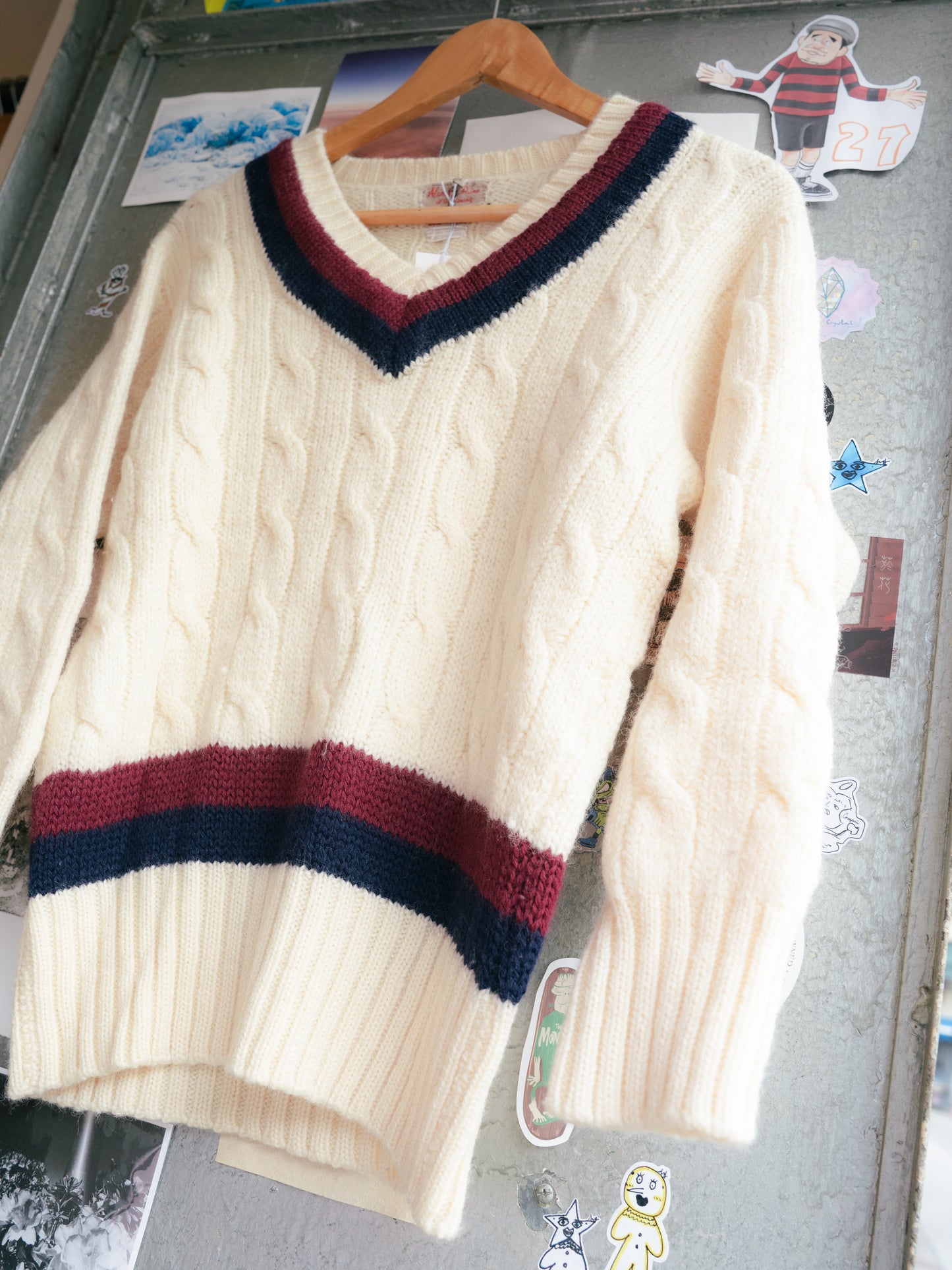 1980s "ALAN PAINE" V-Neck Wool Sweater