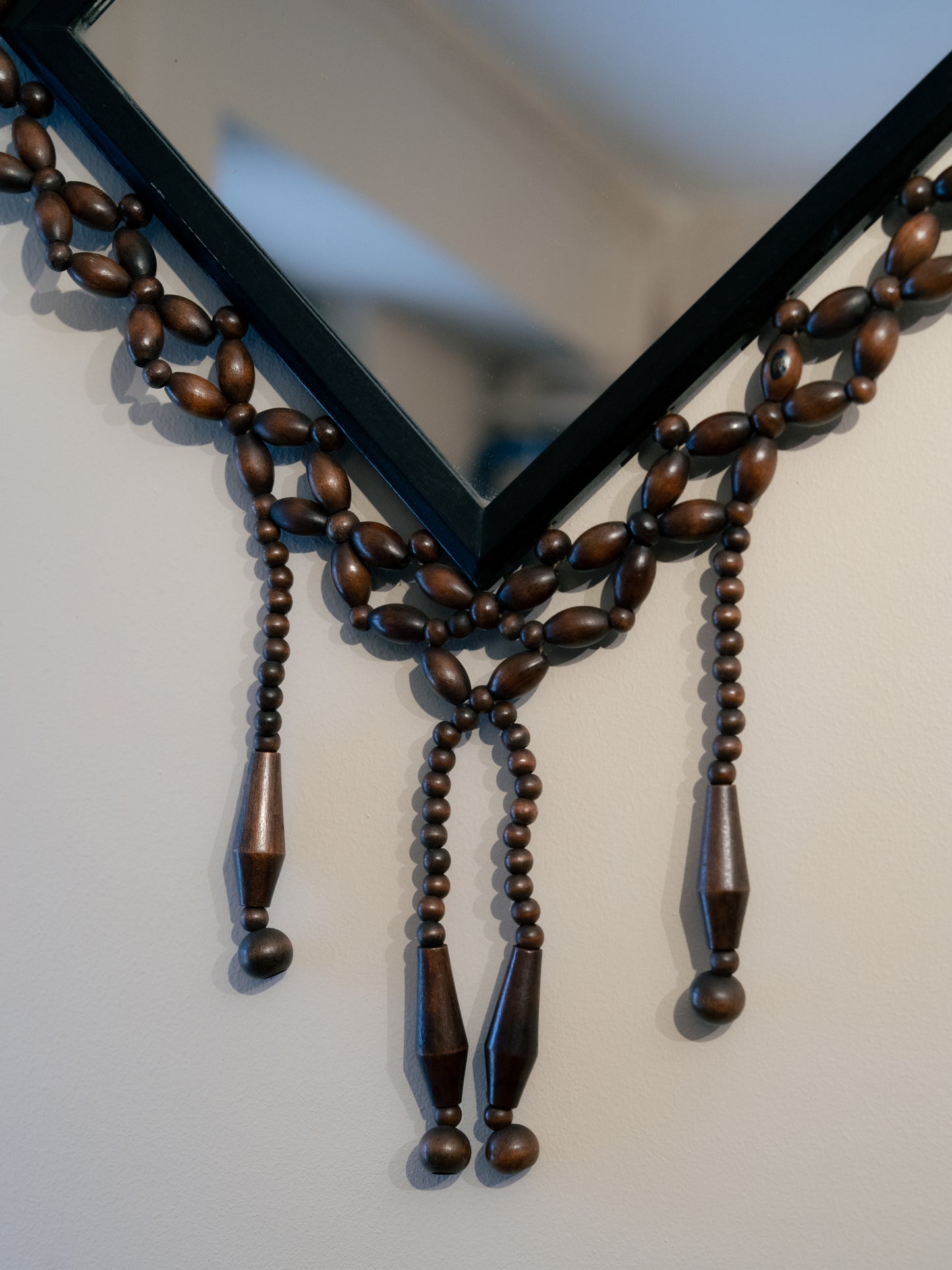 Wooden Bead Woven Mirror 木珠編織壁掛菱形鏡