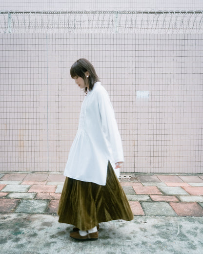 "KUNZ-ARUHAZ BUDAPEST" Embroidered Pullover Shirt