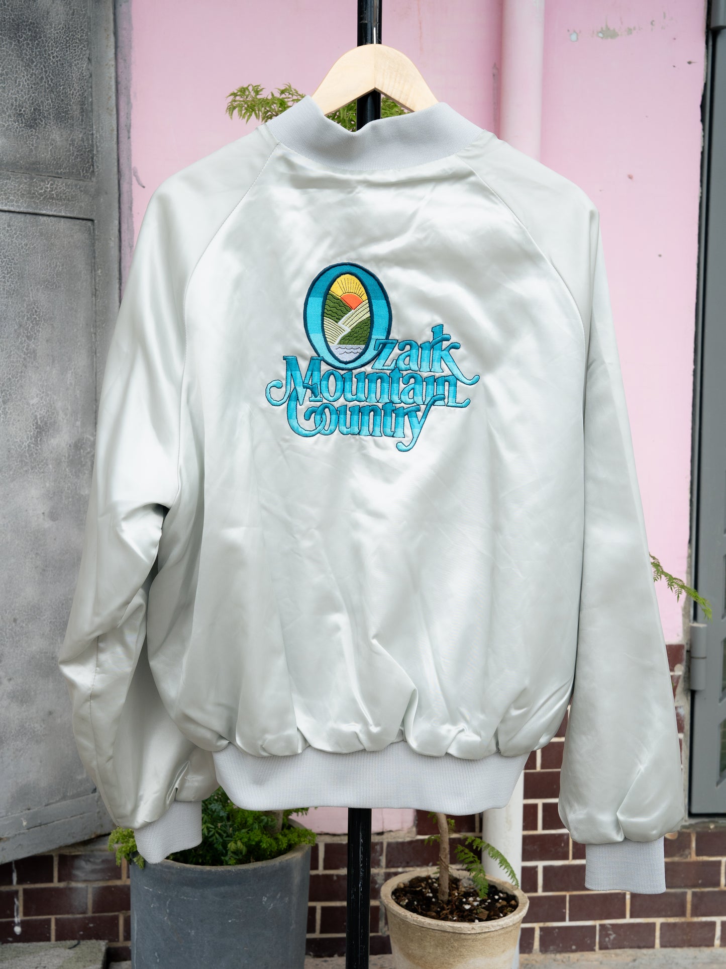 1980-90s "King Louie PRO-FIT" Zip-Up Satin Jacket