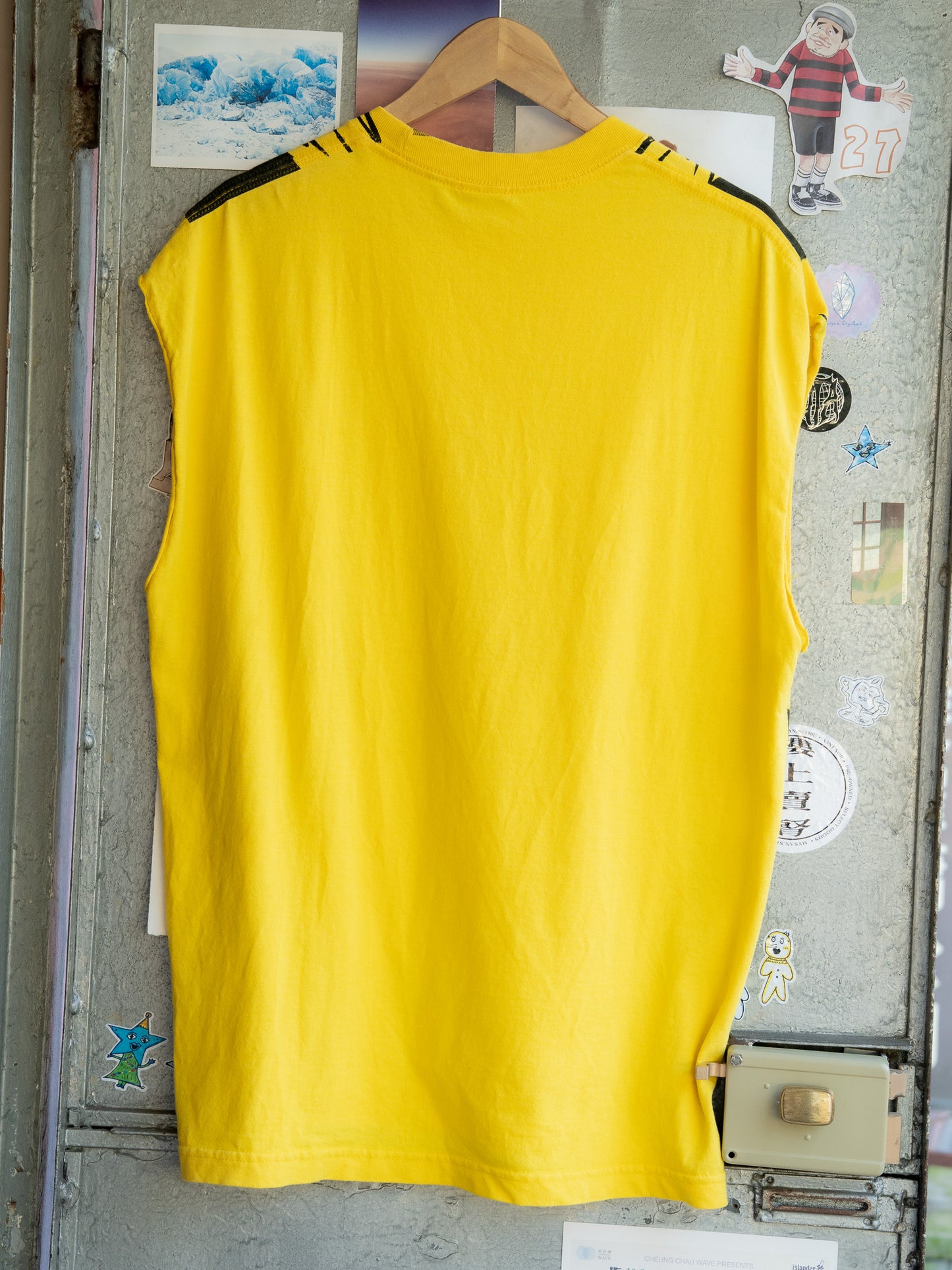 2000s "Mad Engine" Marvel Wolverine Muscle Costume Cropped Sleeves Tee