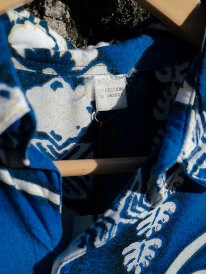 “SRIM”玫瑰花圖案夏威夷襯衫