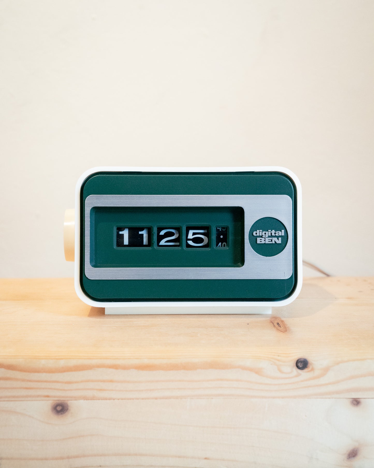 1970s "HOTTA" Digital Ben B005 Drum Clock