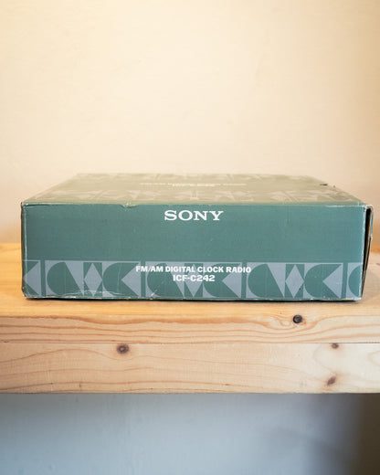 1991 "SONY" ICF-C242 Dream Machine Clock Radio