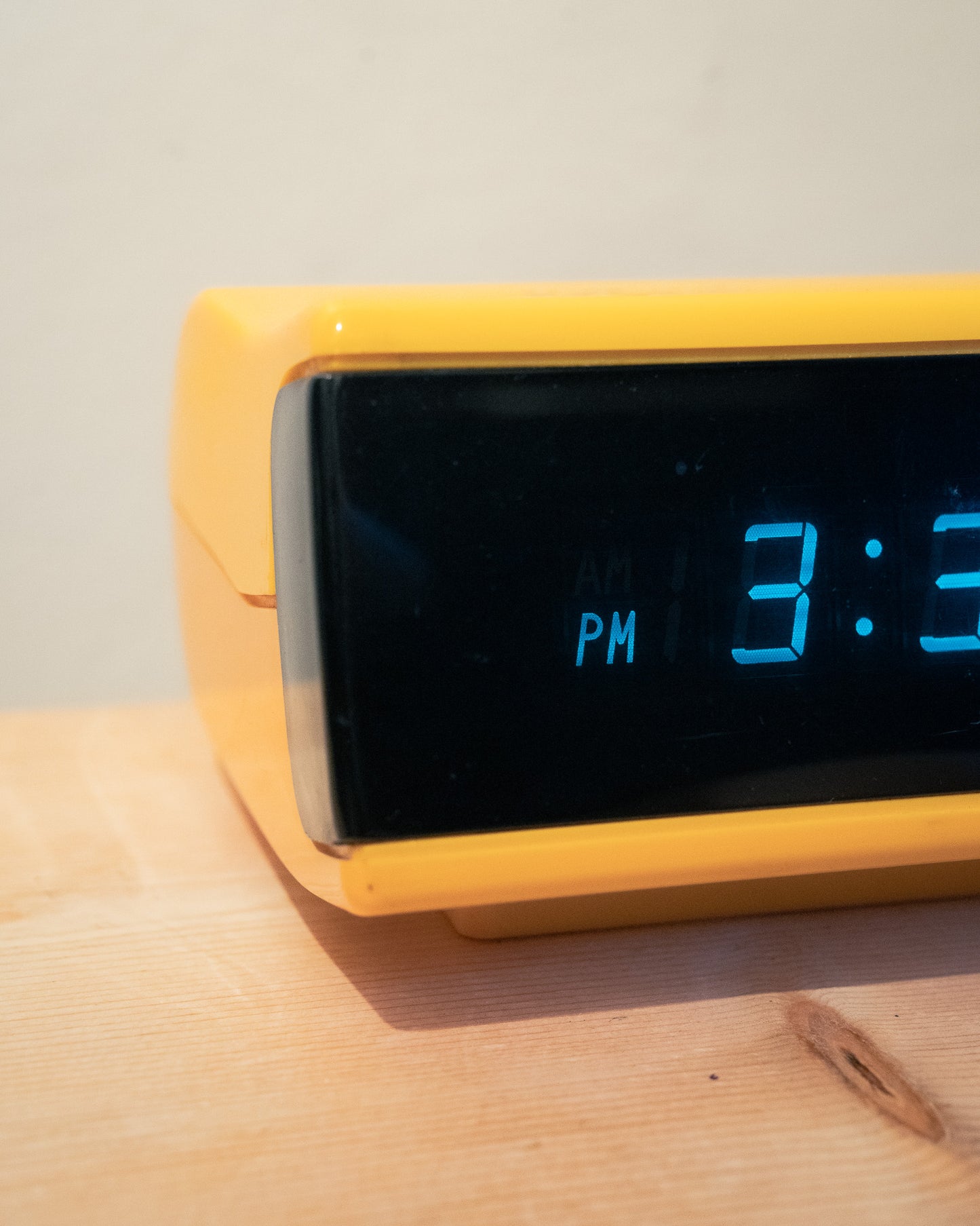 1970s "HITACHI" AW-271 Electronic Digital Alarm Clock 電子式目覚し時計