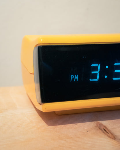 1970s "HITACHI" AW-271 Electronic Digital Alarm Clock 電子式目覚し時計