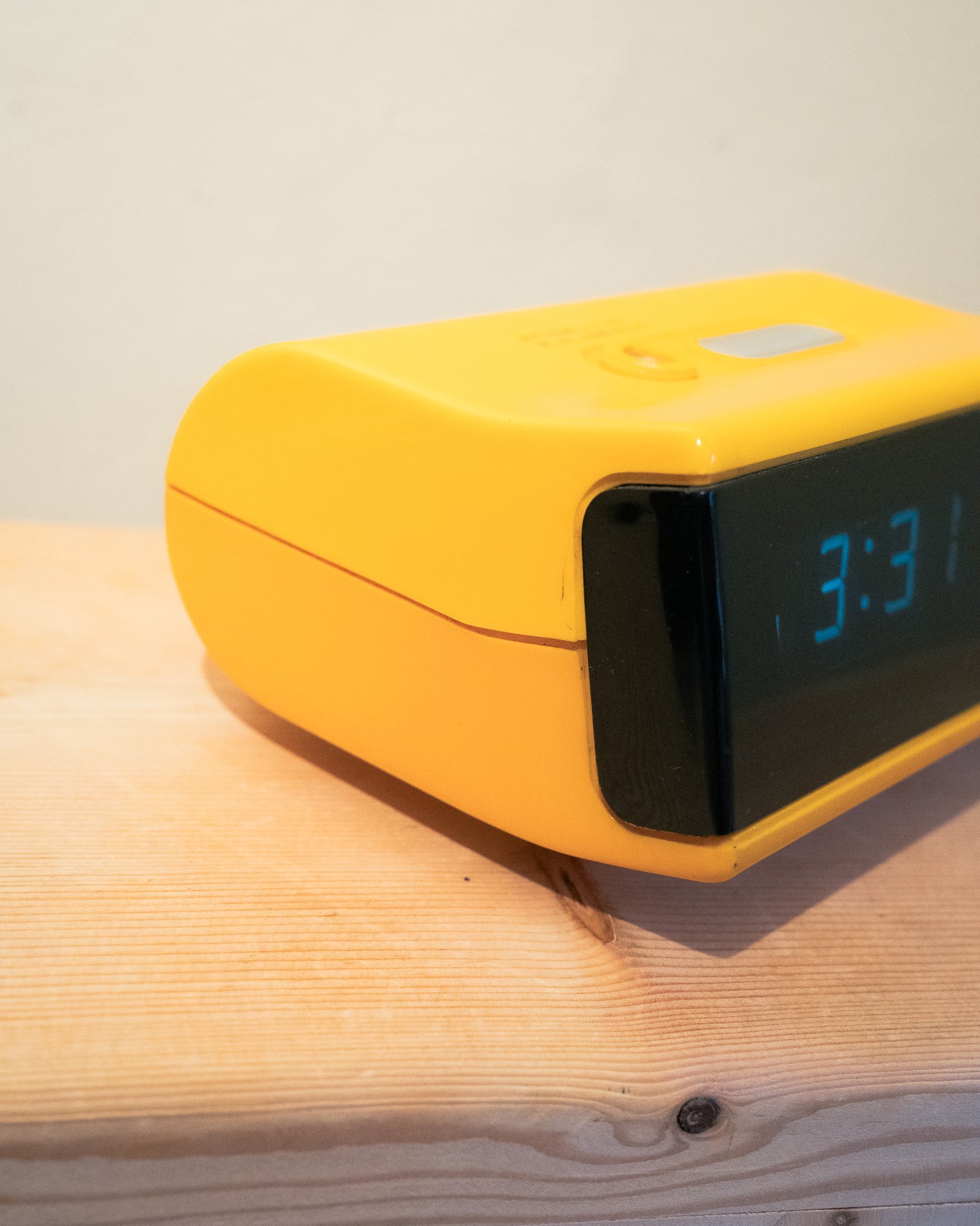 1970s "HITACHI" AW-271 Electronic Digital Alarm Clock 電子式目覚し時計