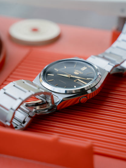 1991 SEIKO 5 Automatic 7009-876A Watch