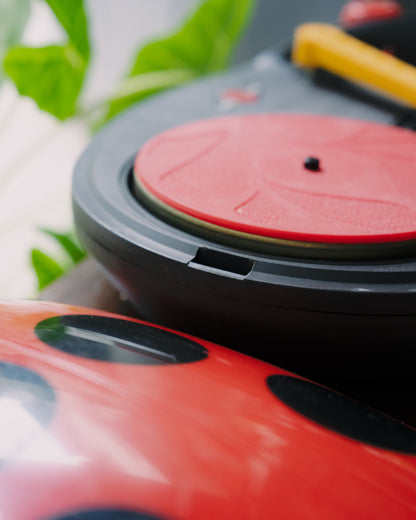 1970s "HITACHI" MQ-20 Ladybug Portable Record Player