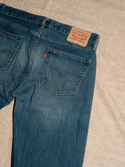 "Levi's" 505 Regular Fit Jeans