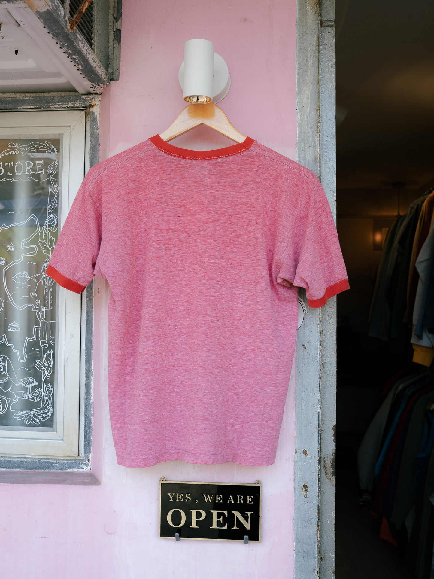 1970 年代末“MAYO SPRUCE”小妹妹 Theta Chi 環扣T卹