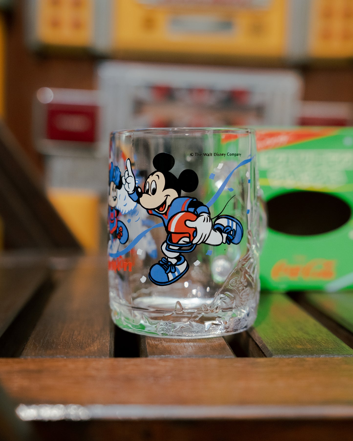 ~1980s COCA-COLA x Disney ”Touchdown“ Victory Mug with box
