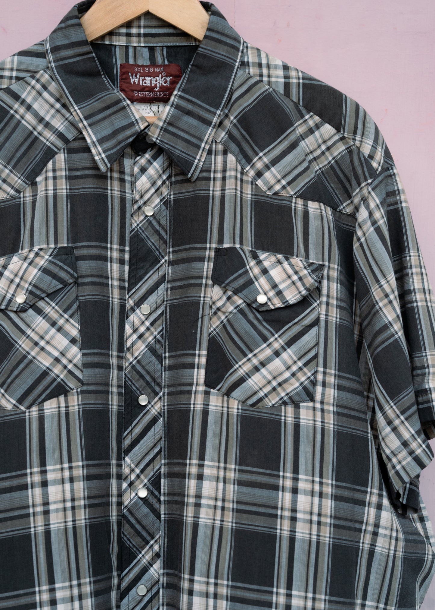"Wrangler" Plaid Snap Button Short Sleeve Shirt