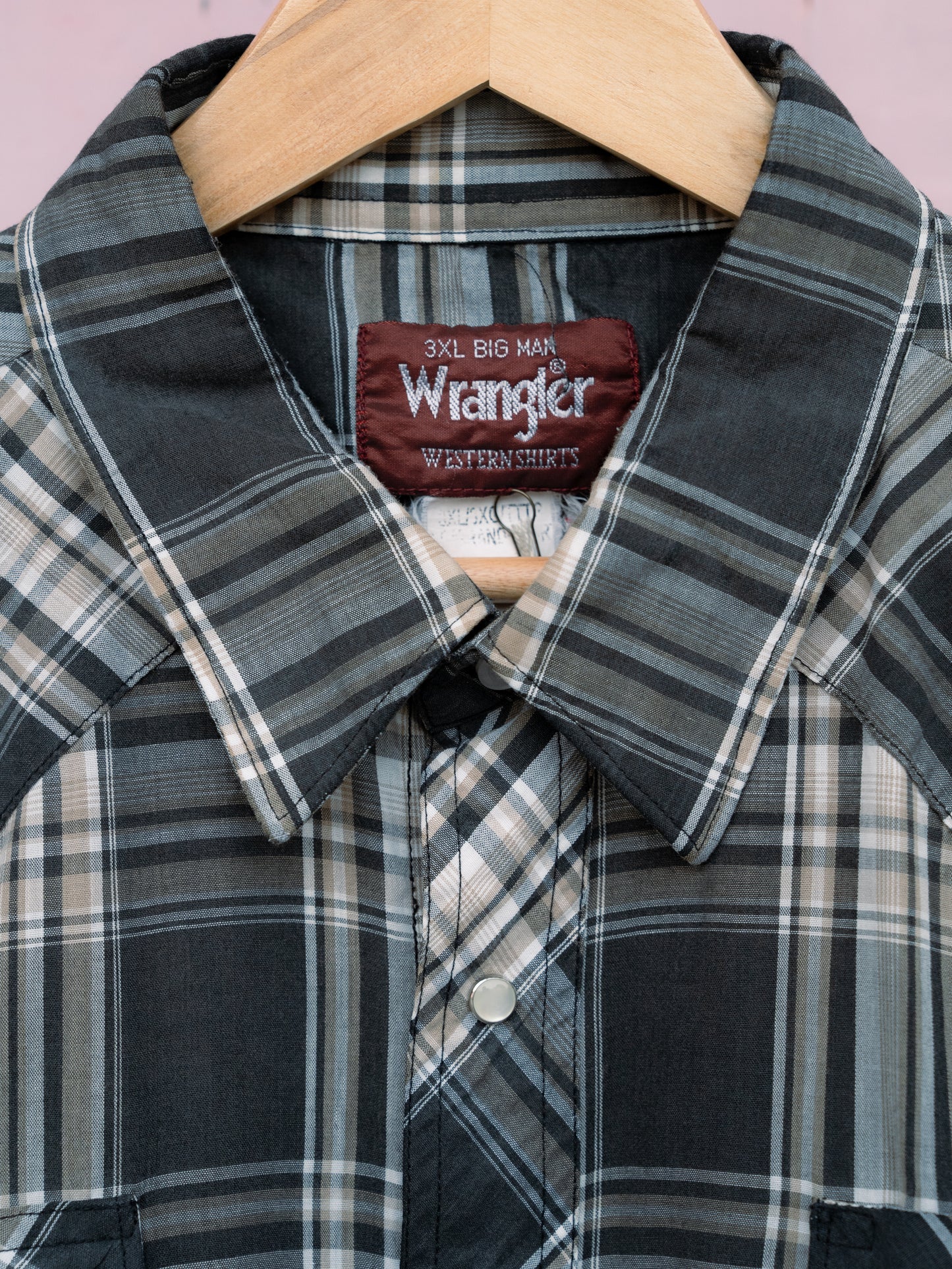 "Wrangler" Plaid Snap Button Short Sleeve Shirt