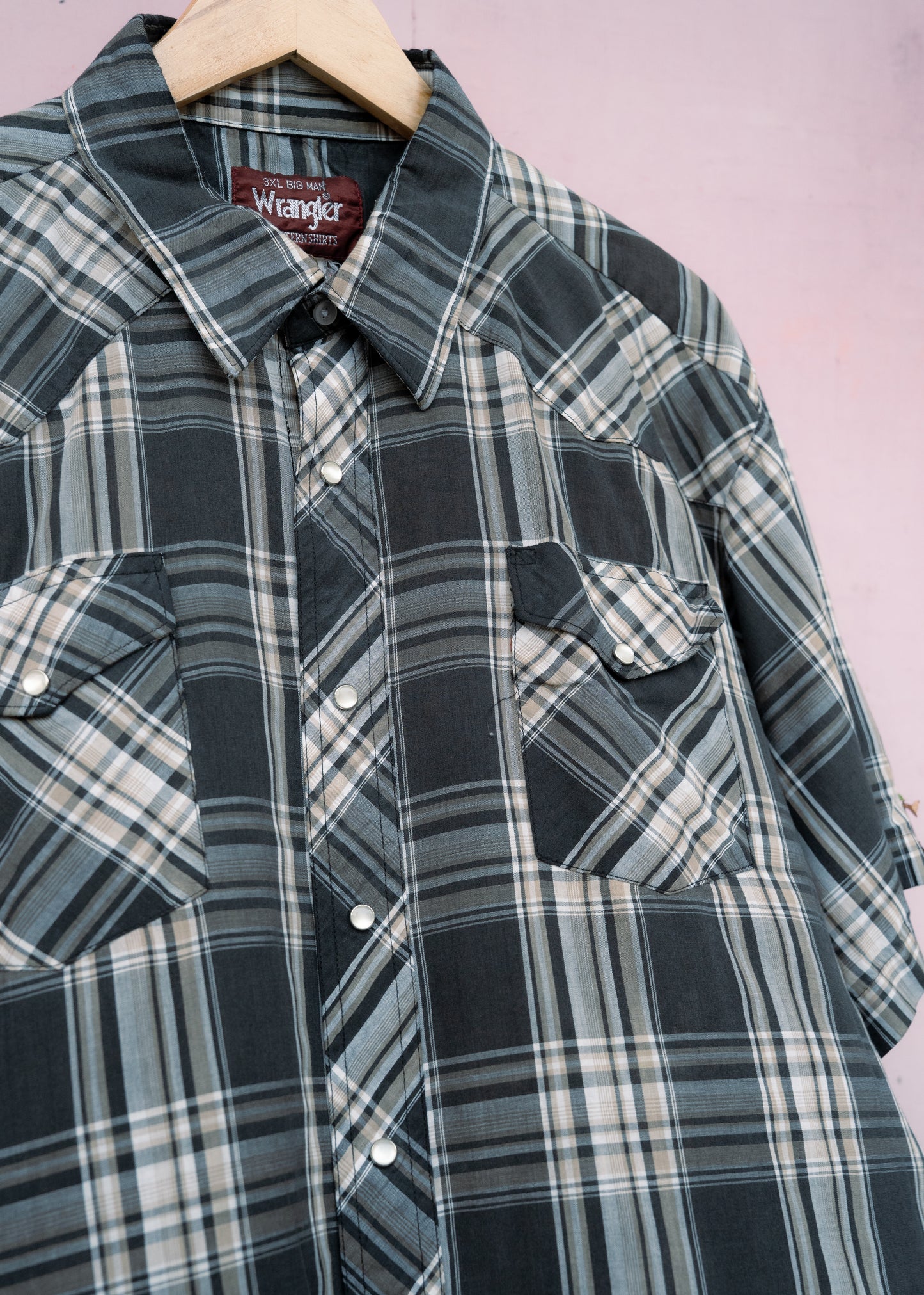 "Wrangler" Plaid Snap Button Short Sleeve Shirt