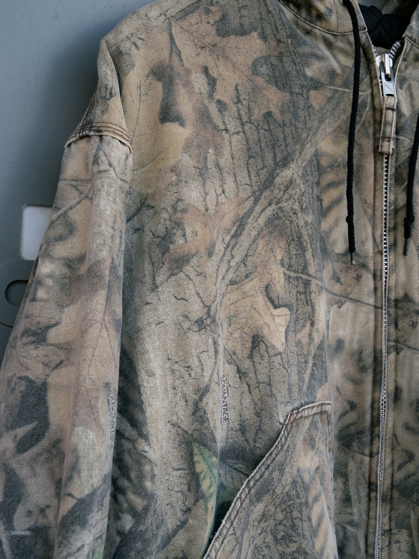 "WALLS BLACK DUCK" Tree Camo Zip-Up Hooded Jacket
