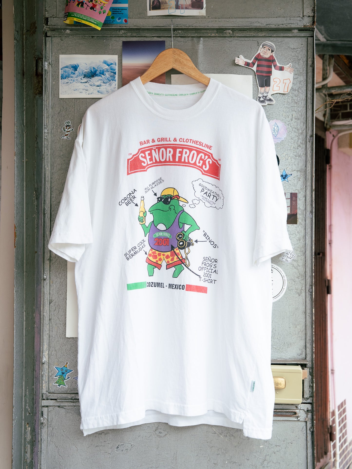 2001 "CARLOS' N CHARLIE'S" Señor Frog's Official Party-Shirt Tee