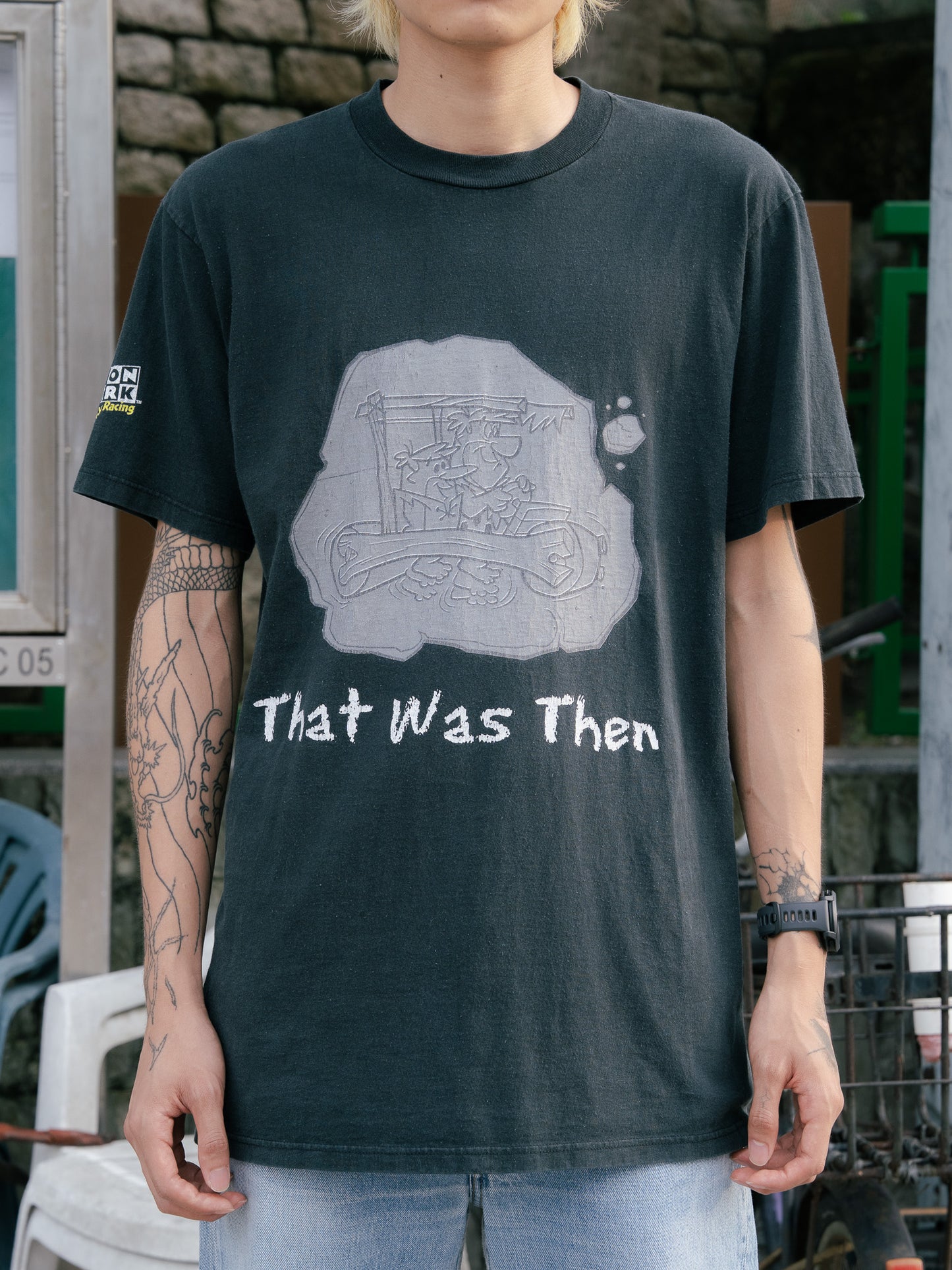 1990s "CHASE RACEWEAR" NASCAR x Flintstones Tee